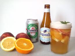 夏のドリンク】爽やか「フルーツビール」 を作りたい！ ビールにいろんなフルーツを漬けてみたよ！ | Pouch［ポーチ］