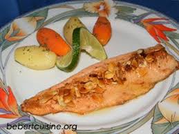 Filet De Truite Saumonee Aux Amandes Recette Facile A Faire Recettes De Cuisine Recette Recette Facile