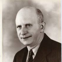 Subject Search for Photographs