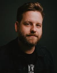 Eric Inglis's Instagram, Twitter & Facebook