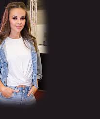 Muradov, pochádza z uzbeckej rodiny. Po Narozeni Dcery Si Praci Peclive Vybira Delam Jen To Co Opravdu Chci Rika Monika Bagarova Super Cz