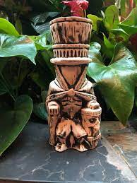News Limited Edition Hatbox Ghost Tiki Mug Spotted At Disney World S Trader Sam S Plus A New Drink The Disney Food Blog Tiki Hatbox Ghost Haunted Mansion Hatbox Ghost