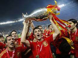 Luego llegó el recordado doblete de 2008 y 2012 (al que se sumó la copa del mundo 2010). Fotos 10 Anos De La Victoria De La Seleccion Espanola En La Eurocopa 2008 Deportes El Pais