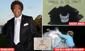 Kamahl is an international icon of the australian music industry and has multi gold & platinum. Singer Kamahl Breaks His Silence About Being Mocked And Racist Jokes On Hey Hey It S Saturday Daily Mail Online