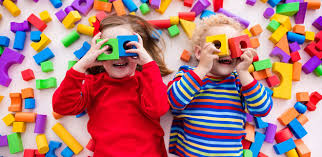 Als die aufräumarbeiten einer party alles andere als ein kinderspiel wurden, kam die idee des geburtstagsfinders…. Spiele Fur Drinnen Unsere Ideen