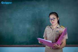 Guru dalam jabatan adalah guru yang secara resmi telah mengajar pada suatu satuan pendidikan 2. Jabatan Fungsional Guru Pengertian Jenjang Syarat Quipper Blog