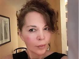 Jeffrey Epstein Predator Spy: Sommers, Kirby: 9798462184796: Amazon.com:  Books