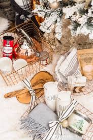 Country living editors select each product featured. Easy Gift Basket Ideas For The Holidays Maison De Pax