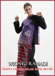 Jadi jika dalam 2 hari bayi belum pup hitam, baiknya konsultasi ke dokter/nakes terdekat. Pesona Jakarta Dalam Batik Betawi Kreasi Wignyo Rahadi Sugar Cream A Beautiful Life Deserves A Beautiful Home