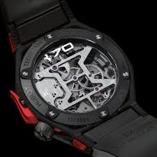 Oder eine von 475.000 weiteren uhren weltweit. Hublot Techframe Ferrari 70 Years Tourbillon Chronograph Ywh