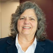 Bonnie Sumner's Instagram, Twitter & Facebook