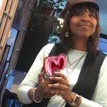 Leslie Pickrell's Instagram, Twitter & Facebook