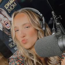 My right hand, @giannamartello joins me this week