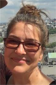 Carmen Zelaya's Instagram, Twitter & Facebook