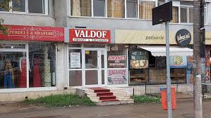 La efectuarea operațiunilor de schimb valutar, dacă suma tranzacției este mai mare de 200 000 lei moldovenești, clientul va prezenta obligatoriu un act de identitate (buletin de identitate, permis de ședere permanent, pașaport). Cum AcÈionau CÄmÄtarii Prin Amanetul Valdof ViaÅ£a LiberÄ GalaÅ£i