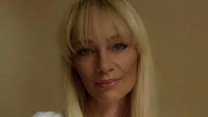 Sandra Denda's Instagram, Twitter & Facebook