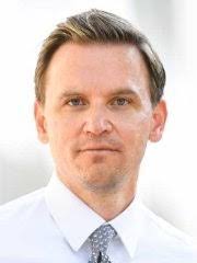 Tom Heindl's Instagram, Twitter & Facebook