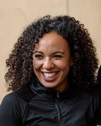 Mae Briggs's Instagram, Twitter & Facebook