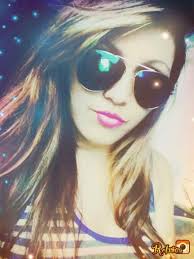 Jenny Basantes (@jenexitap)