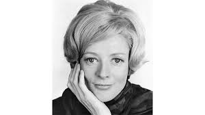 Maggie Smith, 'Downton Abbey' and 'Harry Potter' star, dead at 89