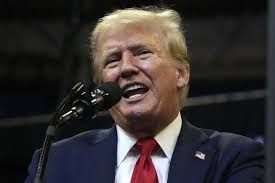 After uproar, White House backtracks