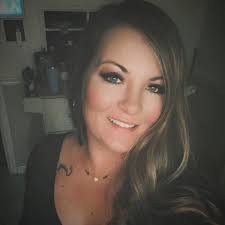 Lori Cobb's Instagram, Twitter & Facebook