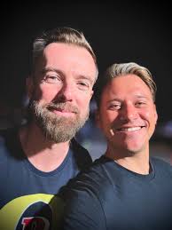 Okay y'all. I've been looking around and there are a lot of imposters. So  be aware that you are not being scammed 🙏🏽🙏🏽🙏🏽 These are fake people:  octobertheking985; October London Official; October