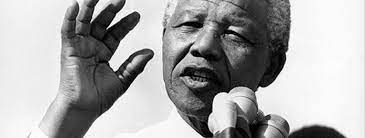 Nelson mandela wurde im westlichen tierkreiszeichen krebs geboren. Grosse Momente Vor 100 Jahren Wurde Nelson Mandela Geboren