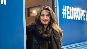 Последние твиты от mabrouk sonia (@somabrouk). Sonia Mabrouk Evoque Sa Relation Avec Son Celebre Compagnon Actu Tele 2 Semaines