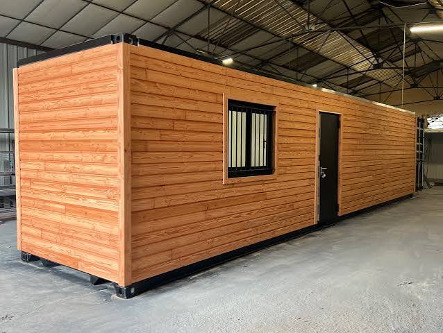 Container Aménagé 40 HC à Mayenne | In'Box Container