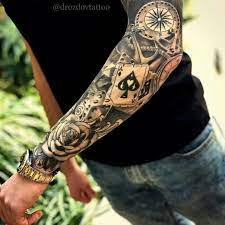 El traje y los vestidos clásicos se llevan solo en ocasiones especiales y para trabajar en. Definitiv Definitiv Tatuajes Para Hombres Tatuajes Tatuajes De Mangas Para Hombres