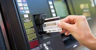 Aku x prnh byr guna debit kad atau buat transaksi online pun kena caj as rm8.48. Kenapa Bank Tolak Rm200 Daripada Akaun Setiap Kali Kita Swipe Kad Di Pam Minyak