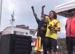 Luisito comunica anunció días atrás que era un 80% probable que visitara colombia en los próximos días. Erdysnjwnjsetm
