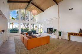 With one big room, the rooms all flow together so the furniture and decor need to work together and compliment each. 75 Beautiful Mid Century Modern Living Room Pictures Ideas August 2021 Houzz