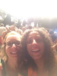 Monique Ennis (@go_moni)