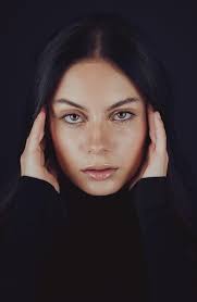 CC Some portraits for Cobie Jane from Law And Order Season 23. Sony A7R V  Sigma 85mm 1.4 Godoy AD200 Pro II EZ Lock 42” Beauty Dish