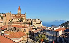 A cura dell'ufficio stampa del. Wohnung Fur 6 Personen 8 Km Bis Zum Strand Ficarra Messina Sizilianischen Kuste