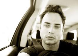 Who is Ben Easter dating? Ben Easter girlfriend, wife