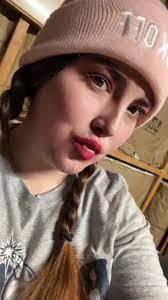 Alesha Roark's Instagram, Twitter & Facebook