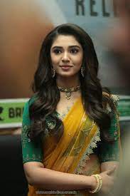 Krithi Shetty Half Saree Stills At Uppena Movie Pre Release Event In 2021 Indian Actress Pics Most Beautiful Bollywood Actress Most Beautiful Indian Actress