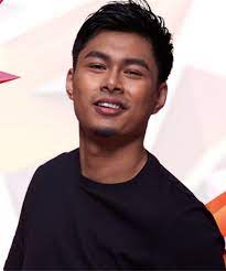 Akademi fantasia kali ini, zizan masih lagi menjadi pengacara dan berganding bahu bersama alif satar. Biodata Rais Af 2016