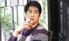 Stills from the set of 'Coffee Prince'