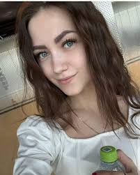 कोई 💟साथी चाहिए🥲 बात करने को💞 . . . . . Ten Unknown Facts About #BMW 1.  Founding and History: BMW, Bayerische Motoren Werke AG, was founded in 1916  in Munich, Germany,