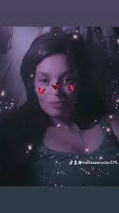 Melissa Ruth's Instagram, Twitter & Facebook