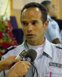 Gobierno regional condecoró a más de 200 funcionarios policiales