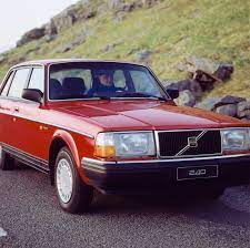 Warren buffett's berkshire hathaway bought its first stake in amazon (amzn) this week. You Won T Believe The Cars Jeff Bezos Mark Zuckerberg And Other Multibillionaires Drive Architectural Digest