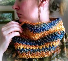 Ravelry: Derevenko Cowl pattern by Emily Harms