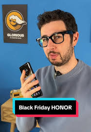 Davide Piccirilli's Instagram, Twitter & Facebook