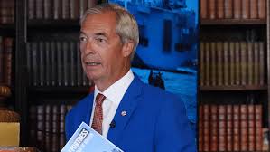 Politics news: Nigel Farage rips into £1 BILLION French failure as he vows  to end illegal crossings 'within fortnight' if he becomes PM