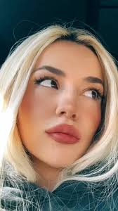 I can't stop laughing at this😂🥰 @Ava Max #avamax #avatars #avamaxfan  #viralsound #lol #viralvideo #funny #edit #music #trending #foryou  #foryoupage